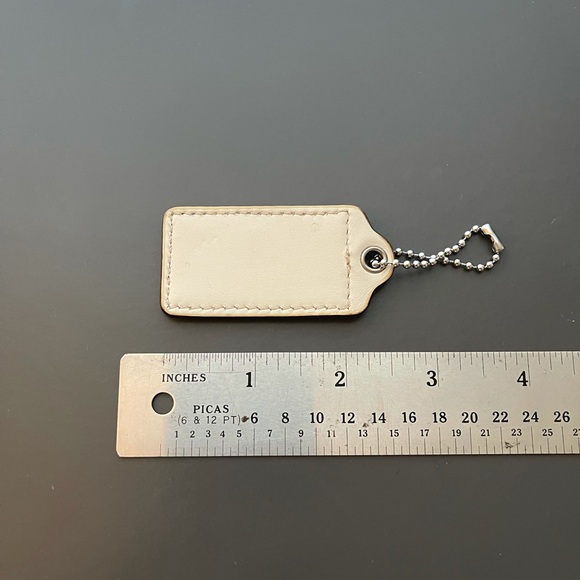 Coach Cream Leather Hang Tag - Picture 2 of 2